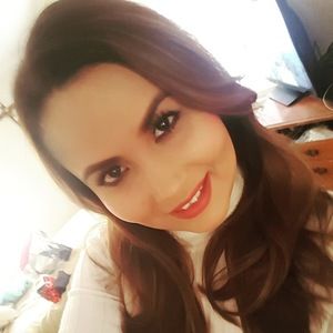 Meet your Posher, Adriana